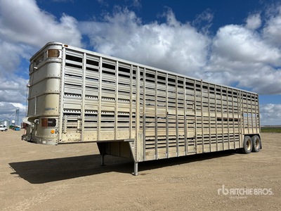 1977 Chamberlain 45 ft T/A Livestock Trailer
