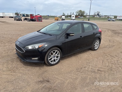 2015 Ford Focus SE سيارة