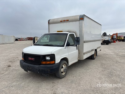 2008 GMC Savana G3500 4x2 Furgoneta caja cerrada