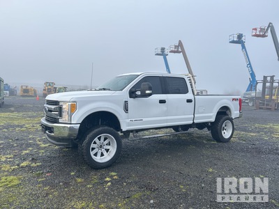 2017 Ford F-350 XLT 4x4 Crew Cab Ophalen