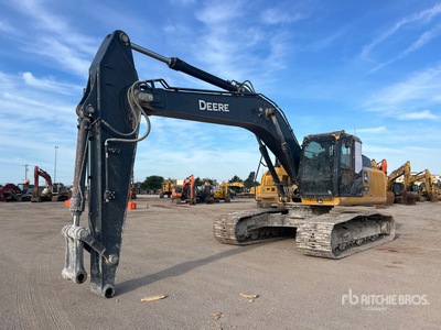 2023 John Deere 250G Tracked Excavator