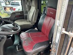 Cab with Seats/armrests