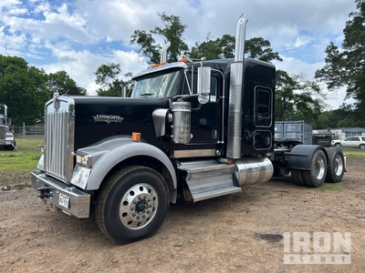 2018 Kenworth W900 6x4 Cabeza Tractora Cabina Dormitorio