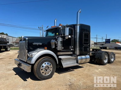 2018 Kenworth W900 6x4 Aerocab Flat Top Cabina con cuccetta per trattore stradale