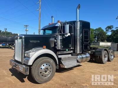 2018 Kenworth W900 6x4 T/A Sleeper Truck Tractor