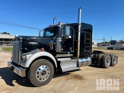 2018 Kenworth W900 6x4 Aerocab Flat Top Cabina con cuccetta per trattore stradale