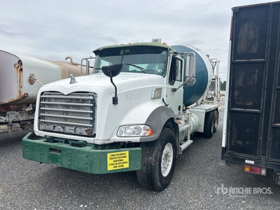 2015 Mack GU813 6x4 Mixer Truck (Inoperable)