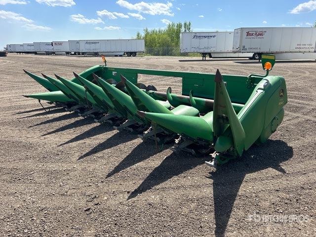 2010 John Deere 608C 8 Row 20 ft Corn Combine Header