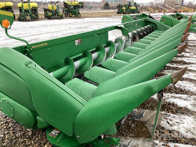 2018 John Deere 712C 12 Row Corn Combine Header