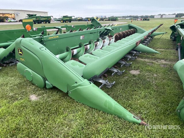 2019 John Deere 712C 12 Row Corn Combine Header