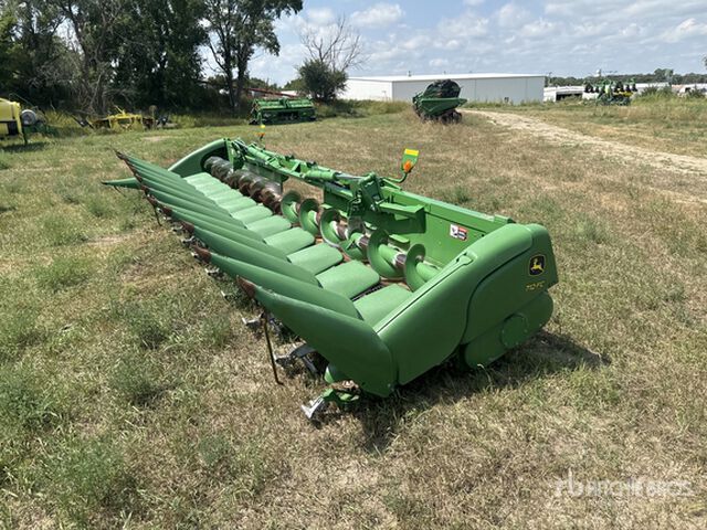 2020 John Deere 712FC 12 Row Corn Combine Header