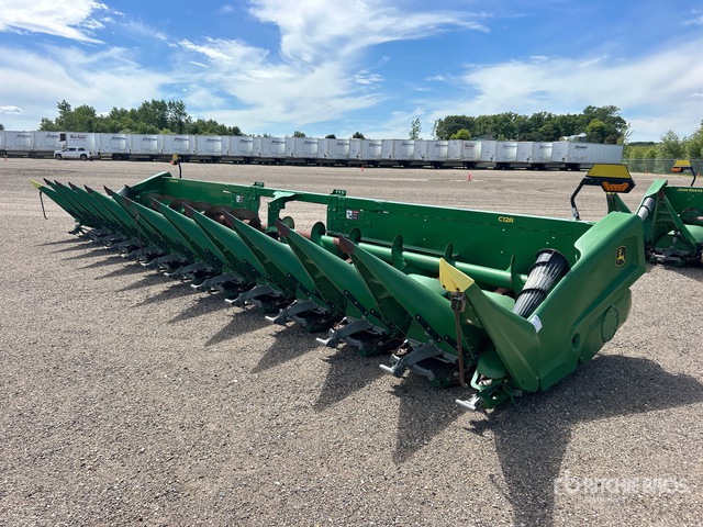 2022 John Deere C12R 12 Row 30 in Corn Combine Header