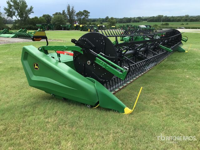 2022 John Deere HD35F 35 ft Flex Draper Combine Header