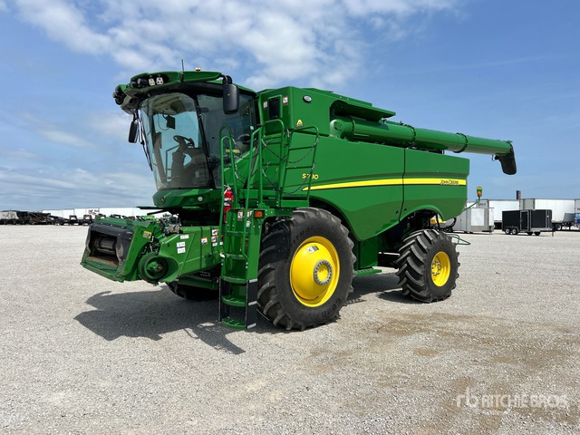 2024 John Deere S780 Combine Harvester