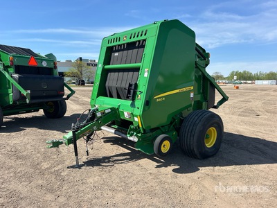 2022 John Deere 560R مكبس دائري