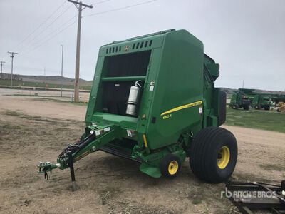2022 John Deere 560R Presse à balles cylindriques
