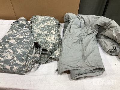 (5) Wet Weather Jackets, (6) Pairs of Wet Weather Trousers & Assorted Items