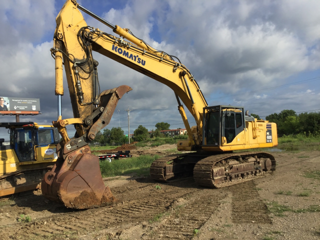 2010 Komatsu PC600LC-8 Track Excavator