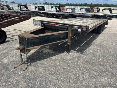 1997 C & S Trailer 25 ft T/A Remolque Portamaquinaria