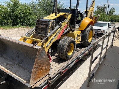 2008 New Holland B95 4x4 Chargeuse-pelleteuse