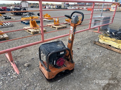 Mikasa Sangyo MVH-206GH Vibratory Plate Compactor