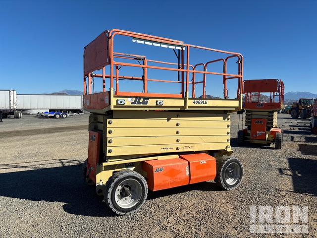2016 JLG 4069LE Electric Scissor Lift