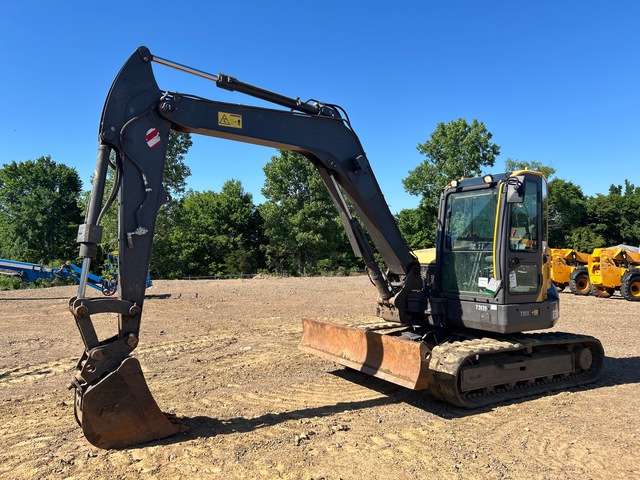 2022 Volvo ECR88D Mini Excavator 2022 Volvo ECR88D Mini Excavator