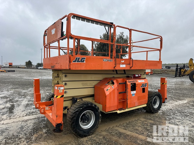 2015 JLG 4394 RT 4x4 Scissor Lift