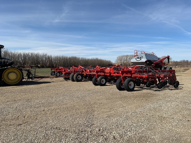 2015 Morris C2 Contour 71 ft Air Drill w/ 2015 Morris 9650 Air Cart 2015 Morris C2 Contour 71 ft Air Drill w/ 2015 Morris 9650 Air Cart