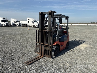 2000 Toyota 7FGCU25 4500 lb Forklift