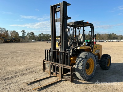 2018 JCB 930 6000 lb 4x4 Rough Terrain Forklift (Inoperable)