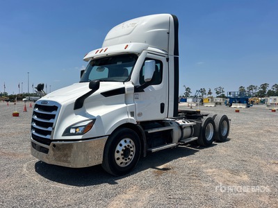 2021 Freightliner Cascadia 116 6x4 تراكتور شاحنة نهارية (ثنائية المحور)