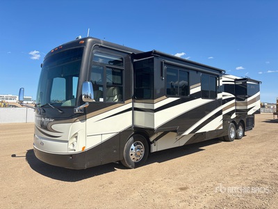 2008 Dutchstar 4304 Motor Home