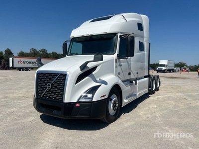2022 Volvo VNL64760 6x4 T/A Sleeper Truck Tractor