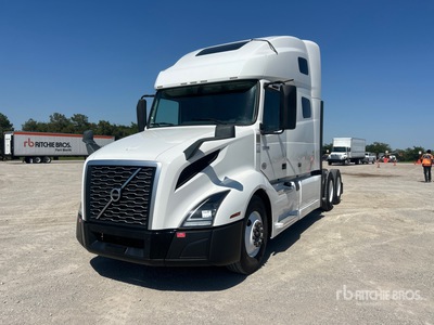 2022 Volvo VNL64760 6x4 T/A Sleeper Truck Tractor