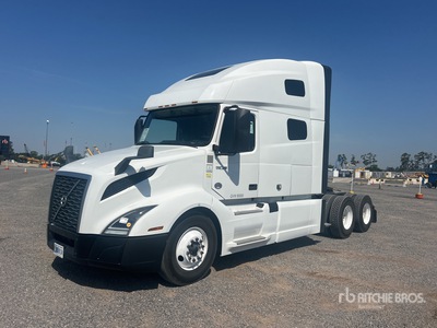 2022 Volvo VNL64760 6x4 T/A Sleeper Truck Tractor