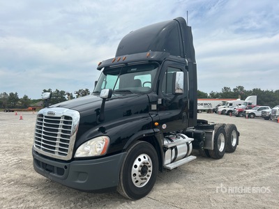2017 Freightliner Cascadia 125 6x4 T/A Day Cab Truck Tractor