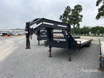 2014 PJ 34 ft T/A Gooseneck Plant Trailer