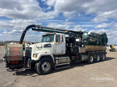 Vactor Victor 2100 Plus on 2014 Western Star 4700SF 8x6 Vacuum Excavator Truck