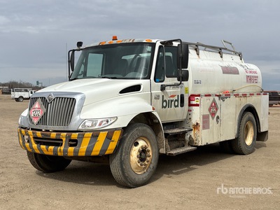 2004 International DuraStar 4300 4x2 Fuel Truck