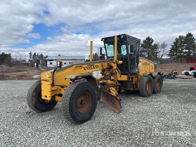 2005 Volvo G720B comes with side snowing Motor Grader