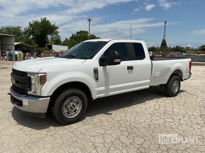 2018 Ford F-250 XL 4x2 Extended Cab Pickup