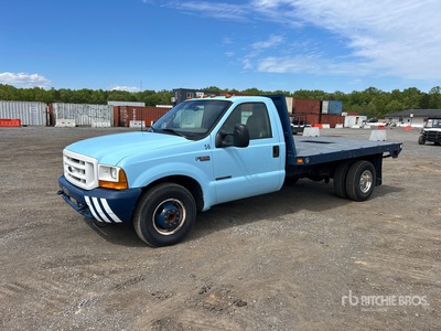 2000 Ford F-350 XL 4x2 شاحنة مسطحة