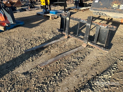 HLA HD09ASV30Q 36 in Skid Steer Forks