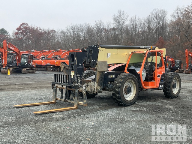 2016 JLG 1055 Telehandler