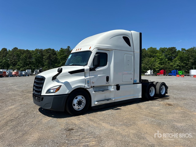 2022 Freightliner Cascadia 126 6x4 T/A Sleeper Truck Tractor
