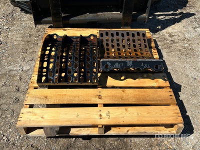 Quantity of (2) Combine Concave - Fits Case IH 7120 Combine