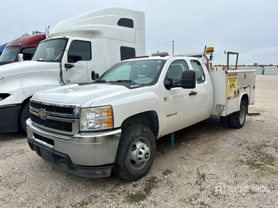 2011 Chevrolet Silverado 3500HD 4x2 Extended Cab Nutzkraftwagen (Inoperable)