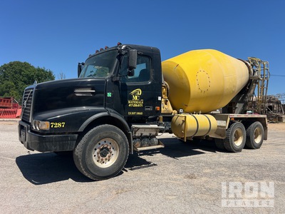 2005 Volvo Mixer Truck