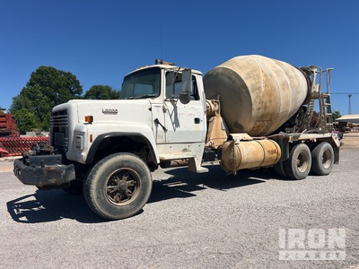 1994 Ford LN8000 Mixer Truck